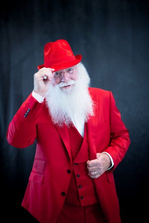 Santa-Mac-new-suit3