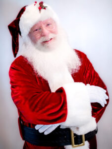 Santa-Mac-traditional-suit1